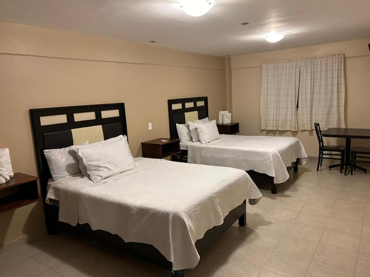 Hotel Gold El Oro de Hidalgo Esterno foto